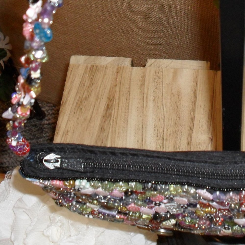 Unique Beaded Handbag - Picture 7 of 12